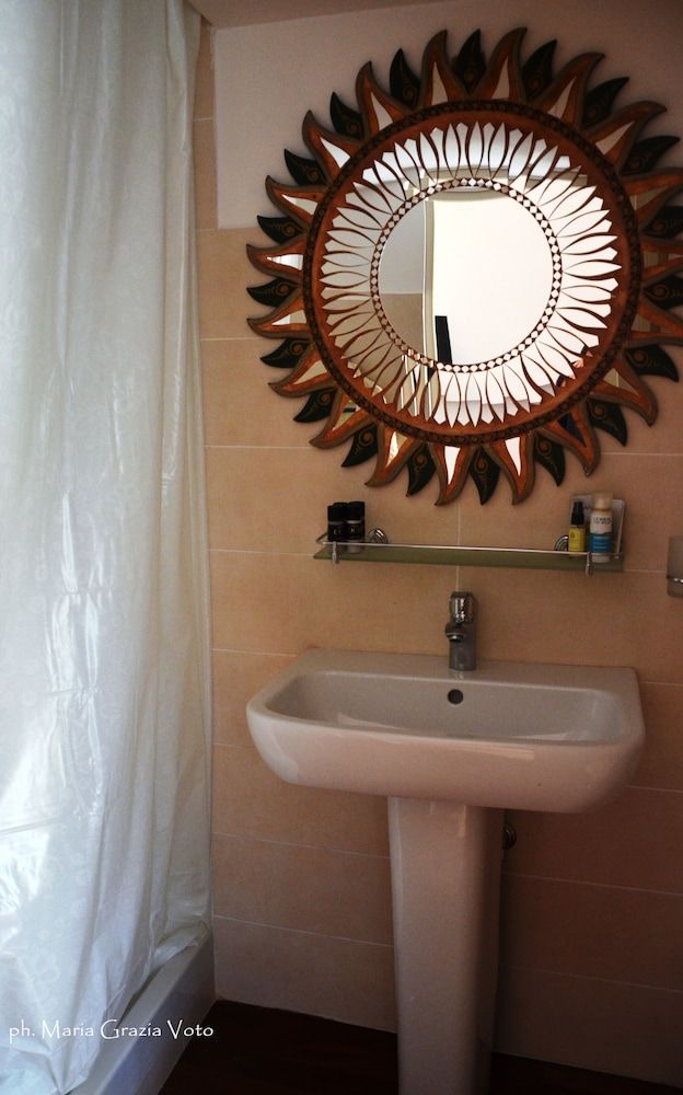 Smiling Naples Deluxe Double Room 10