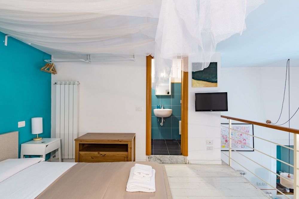 Napoli Napoli Studio 4