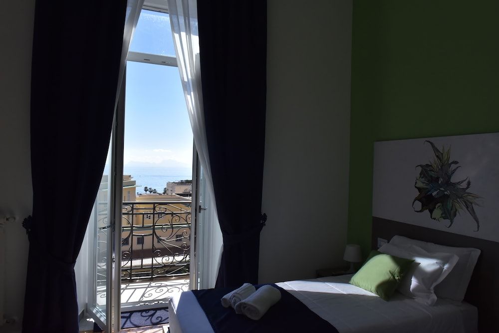 Specchio di Parthenope Deluxe Double or Twin Room, Sea View 4
