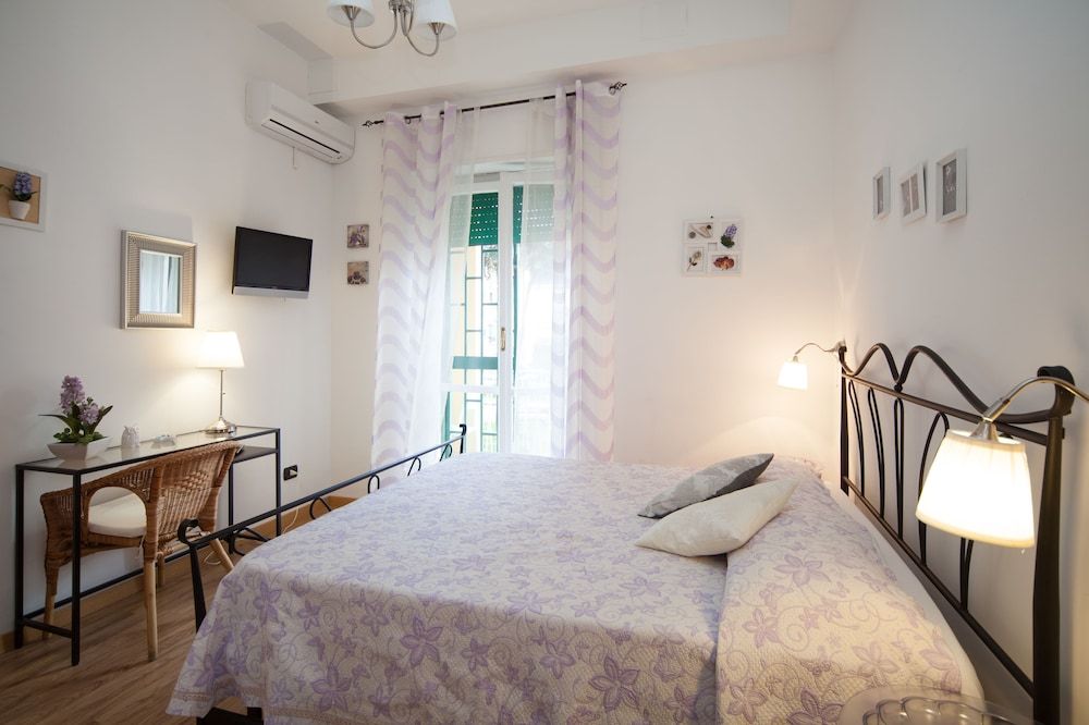 undefined Anthea B&B 9