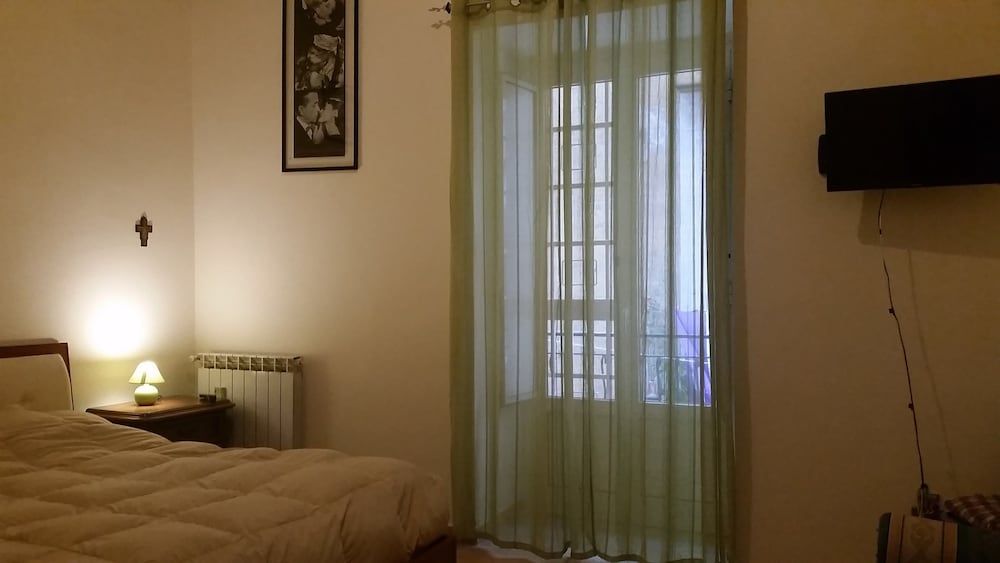 B&B Ai baretti Basic Double Room 2