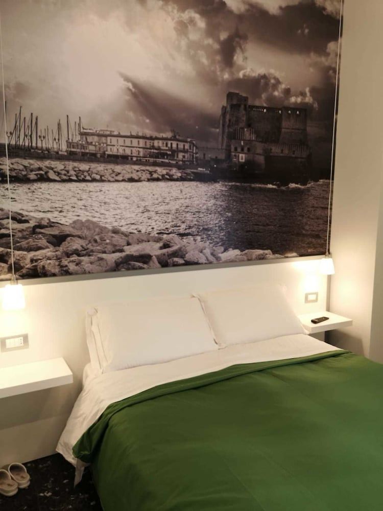 undefined Beverello Rooms 6