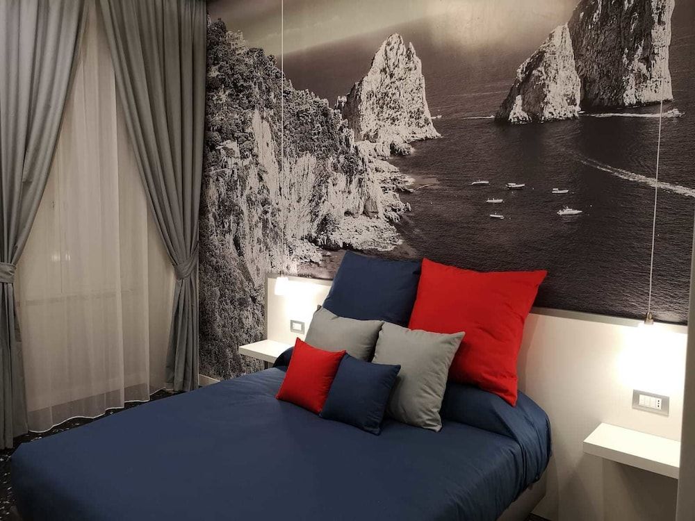 undefined Beverello Rooms 3