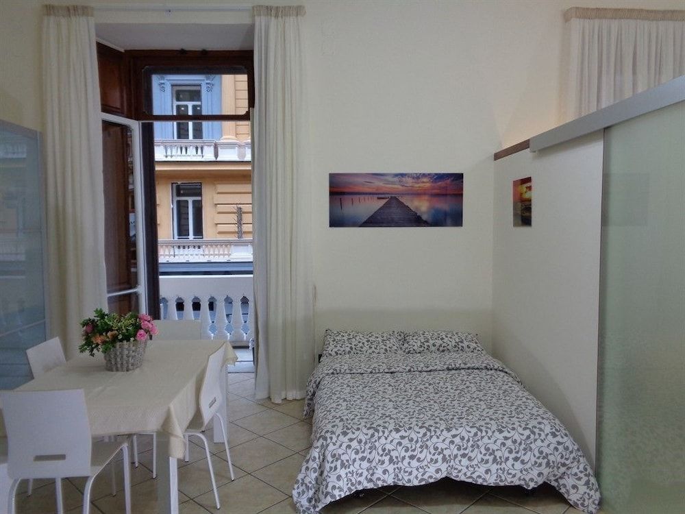 undefined A Dream B&B Napoli 10