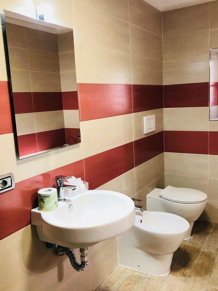 Palazzo Ferrara Double Room 8