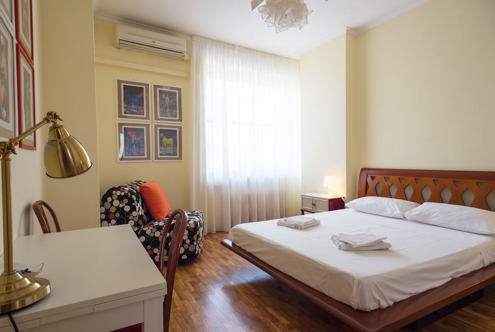 Casa Laurino B&B Family Room 4