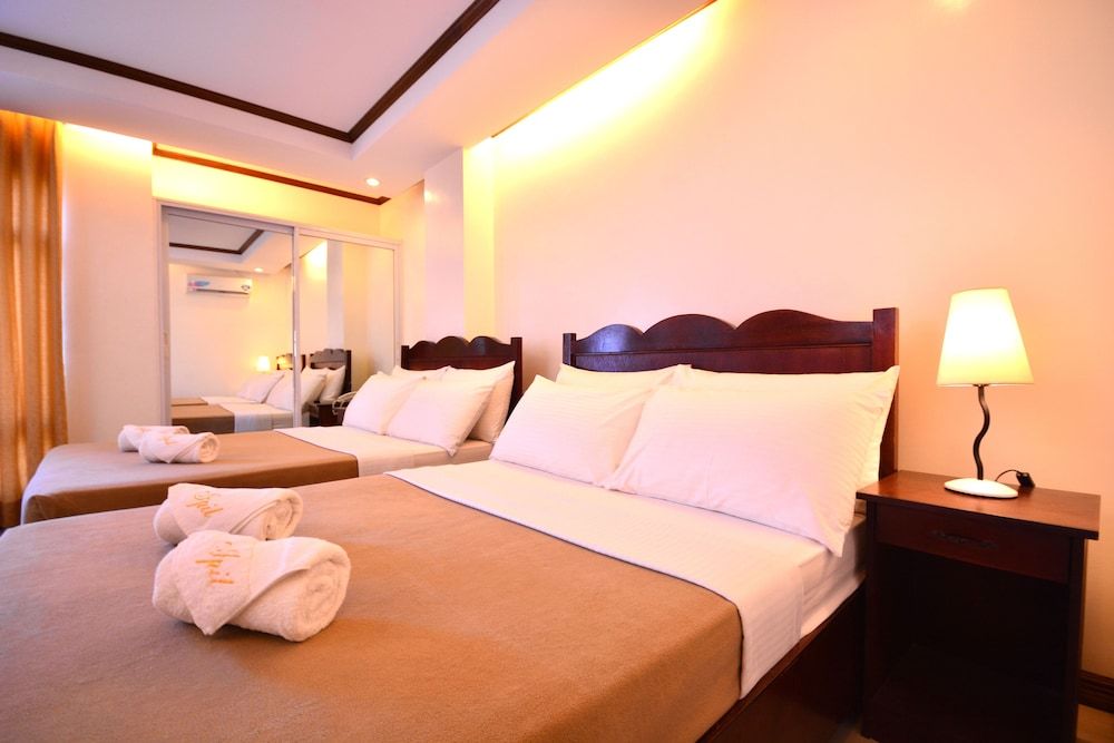 Ipil Suites Puerto Princesa Deluxe Double 3