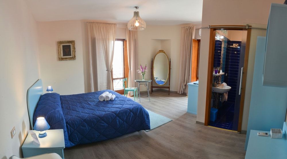 undefined Furturè Rooms