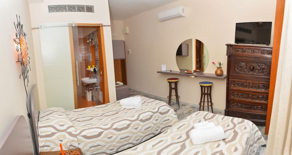 Furturè Rooms Twin Room (Only Friends)