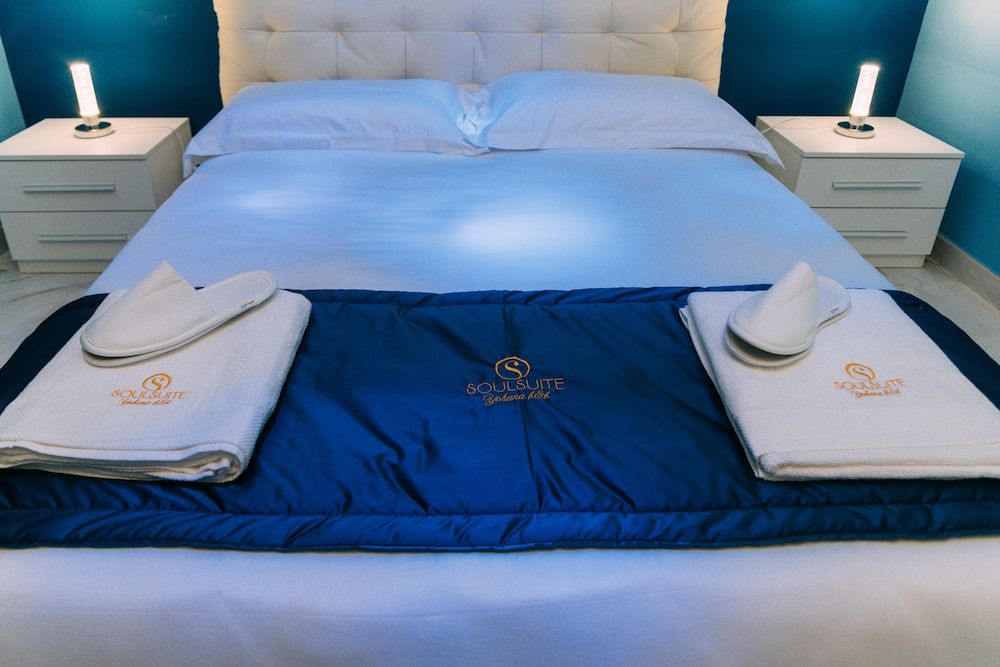 SoulSuite Deluxe Room, City View 4