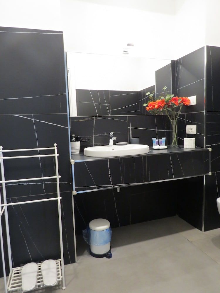 undefined L'arco e il vico 10