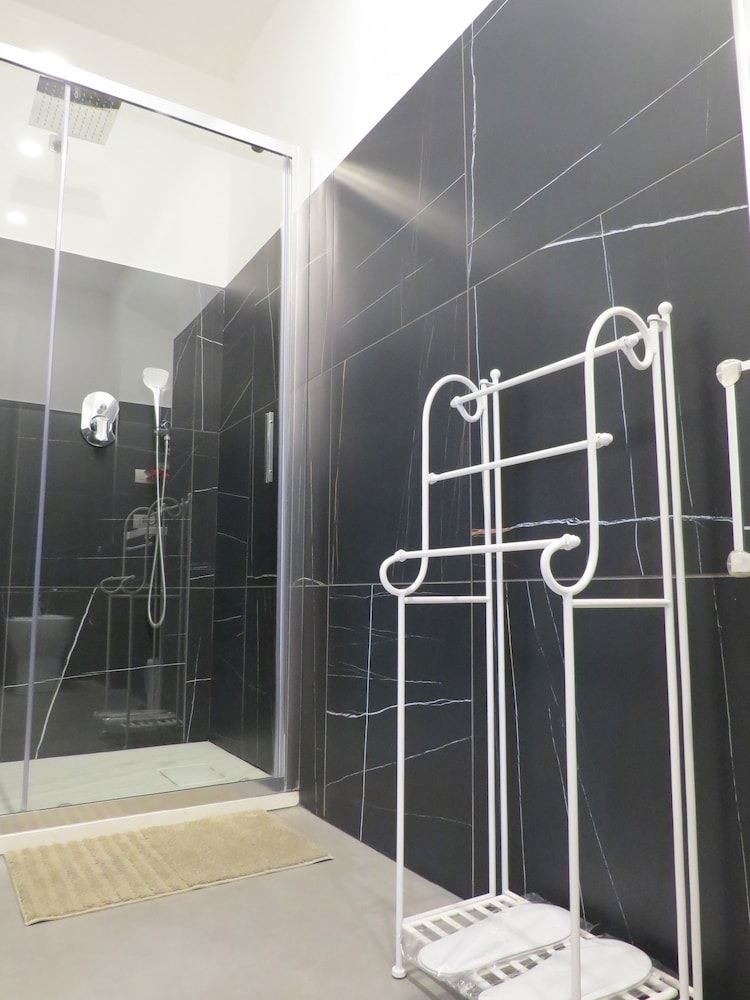 undefined L'arco e il vico 9