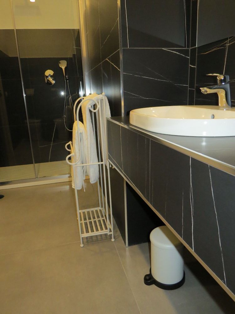 undefined L'arco e il vico 7