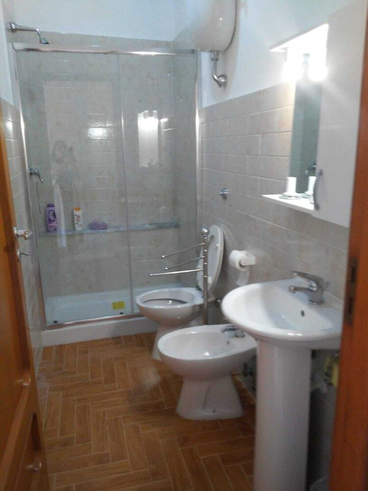 Casa Rosy Standard Double or Twin Room (Tiffany) 4