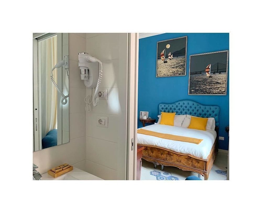 Sibilla Napoli Double Room, Ensuite (Santa Chiara) 3