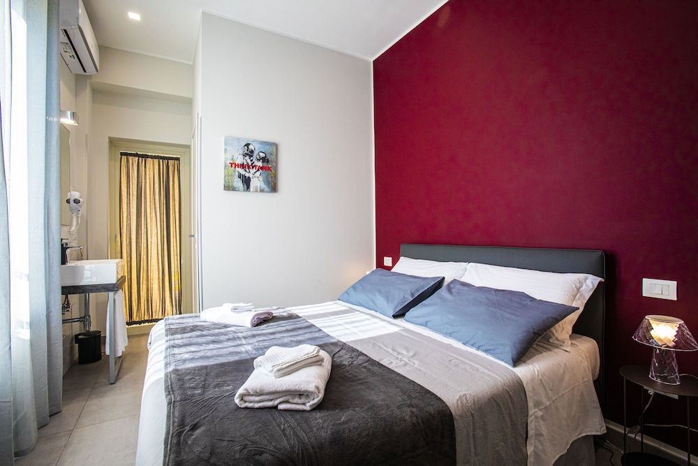 undefined Garibaldi 136 2