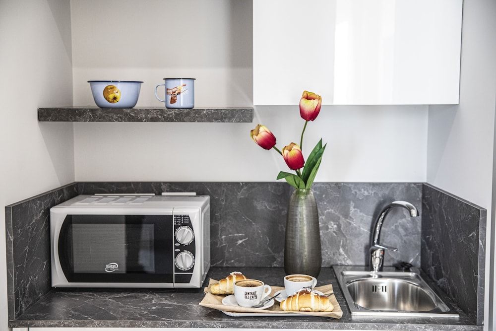 undefined Garibaldi 136 7