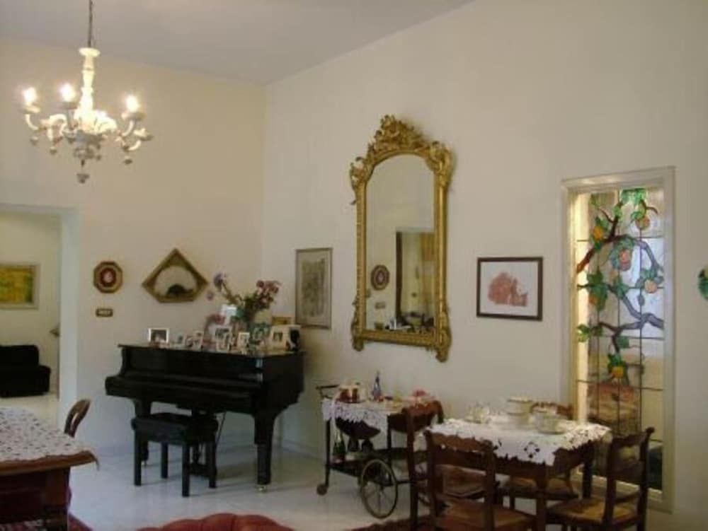 undefined Chez Caroline 7