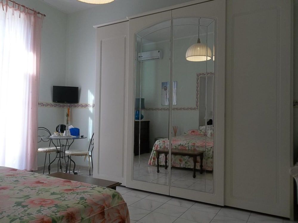 undefined Chez Caroline 10