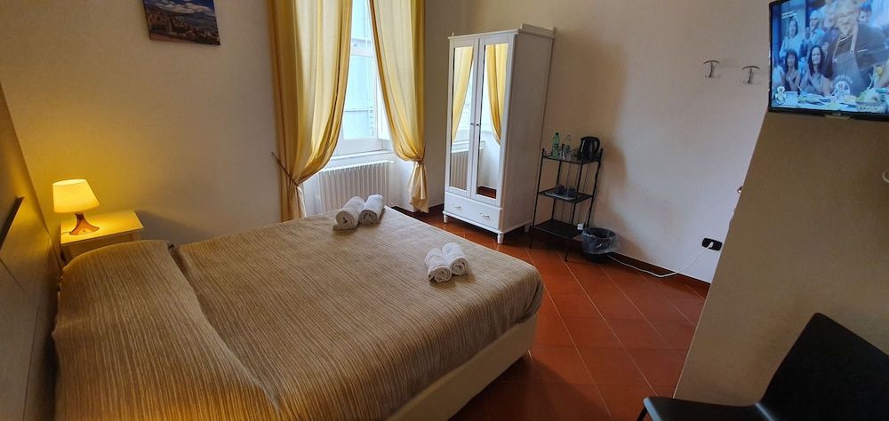 undefined Dante Rooms