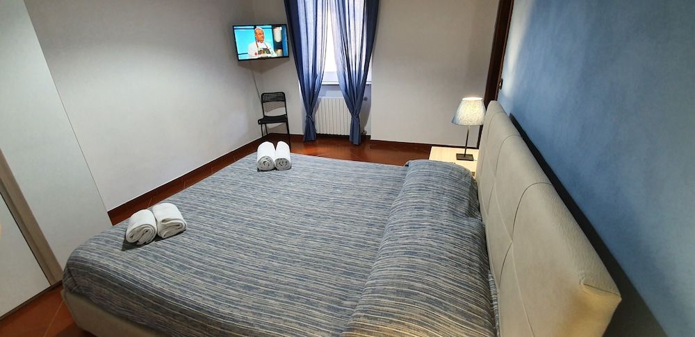 Dante Rooms Comfort Double Room, Private Bathroom (External)