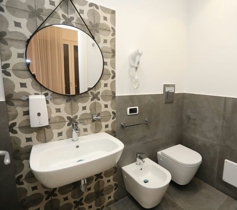 Delia Rooms & Gallery Double Room, Balcony 7