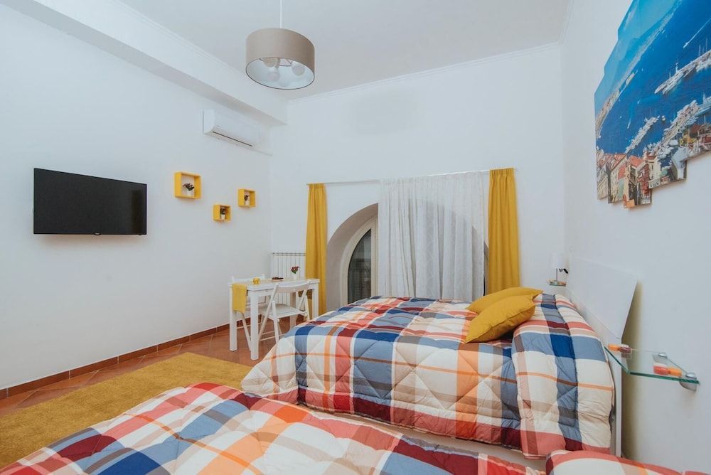 undefined Naporà 10