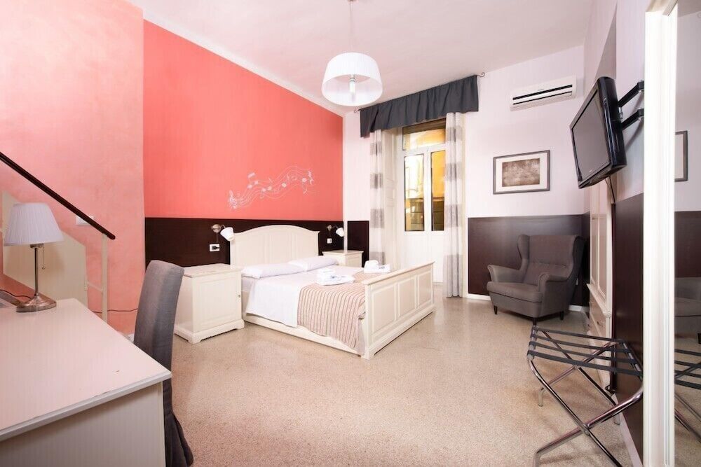 undefined Napoli Experience 6