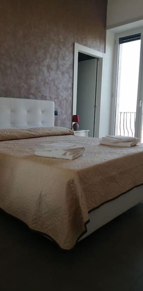 undefined Villanova 37 7