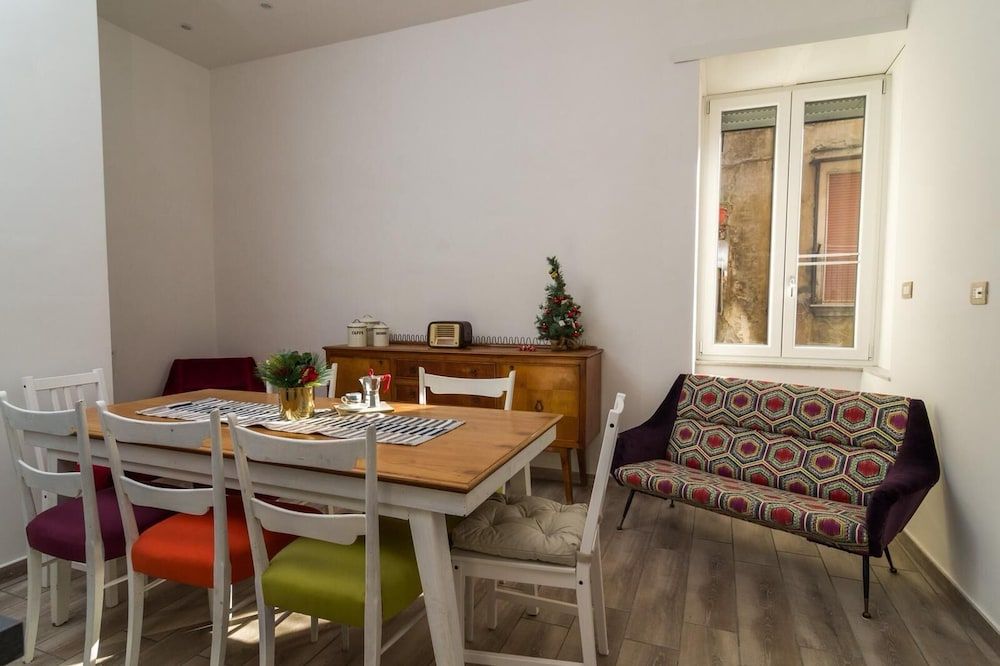 undefined Giù Al Centro 6