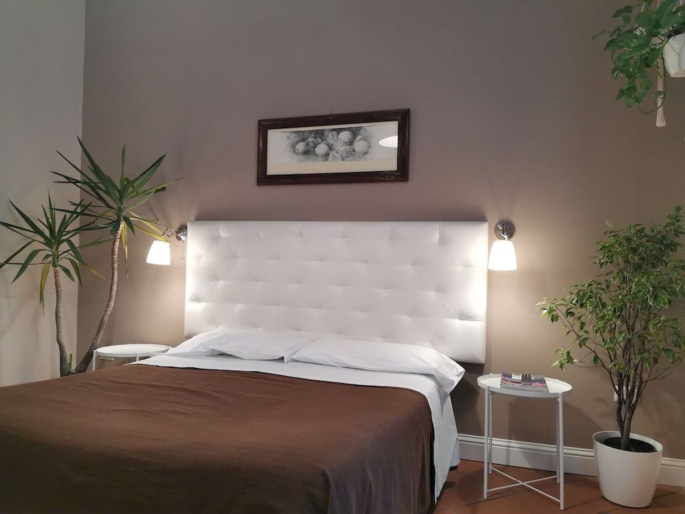 Bed & Breakfast Morelli 49 Double or Twin Room with Private External Bathroom