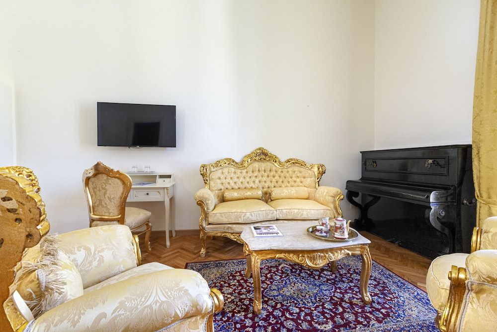 undefined Relais Antica Napoli 5