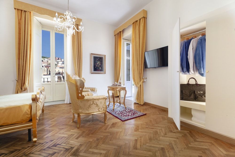 undefined Relais Antica Napoli 8