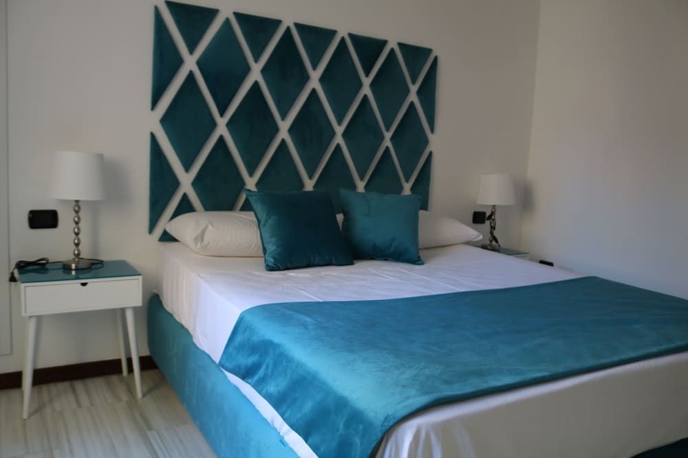 undefined Suite Napoli Riviera 5