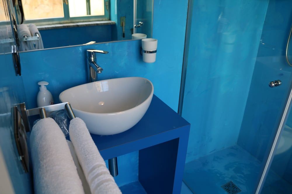 Suite Napoli Riviera Double Room 4