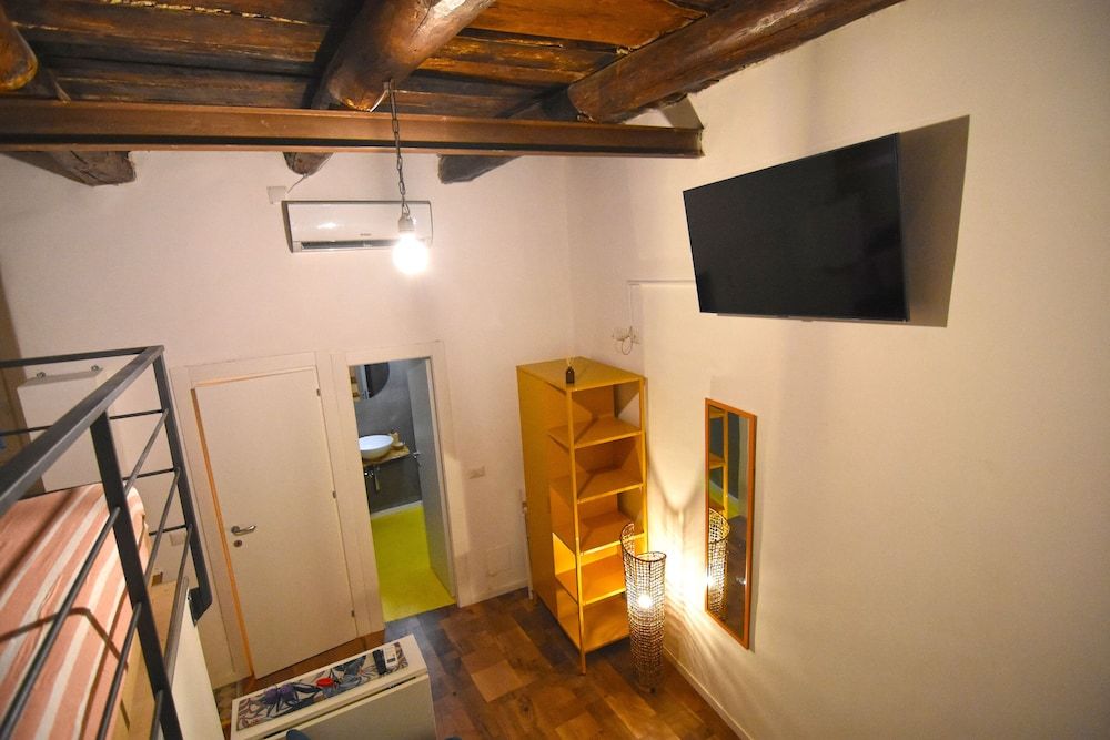 La Dimora delle Arti Family Room, 1 Queen Bed with Sofa bed, Kitchen, Courtyard Area 11