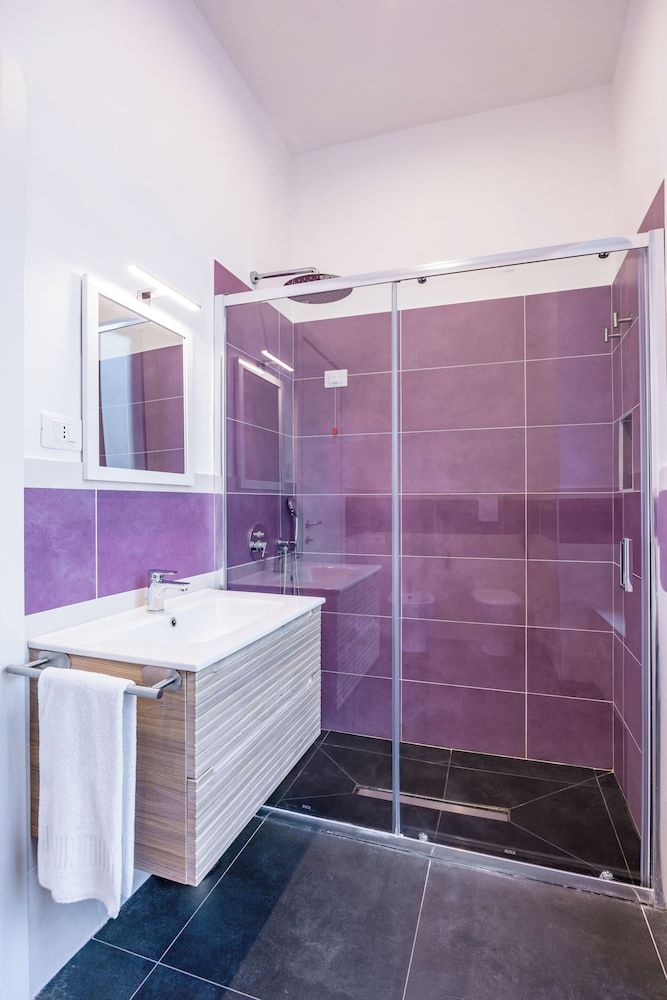 Le Porte di Partenope Basic Double Room, 1 Double Bed 10