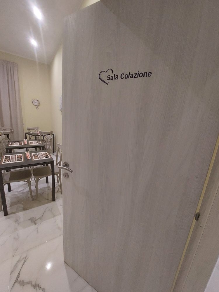 undefined B&B Dint 'o Core e Napule 4