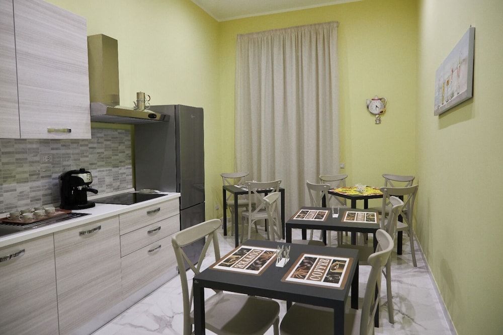 undefined B&B Dint 'o Core e Napule 9