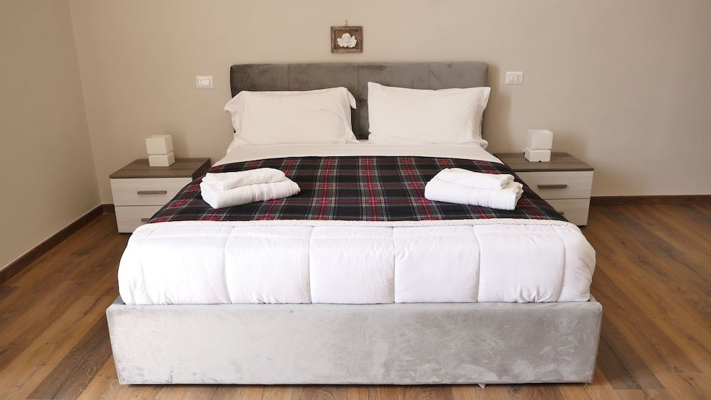 undefined Chocolate's Home 2