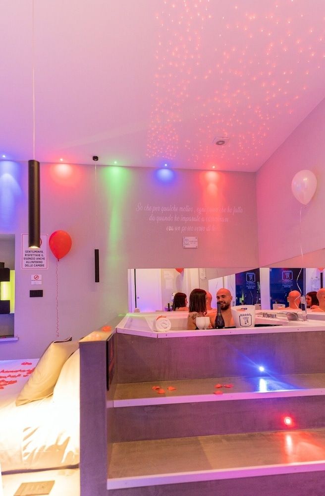 NAPOLI RELAX Junior Room 10