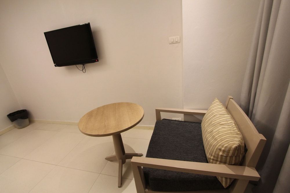 The Sun Xclusive Superior Room 17