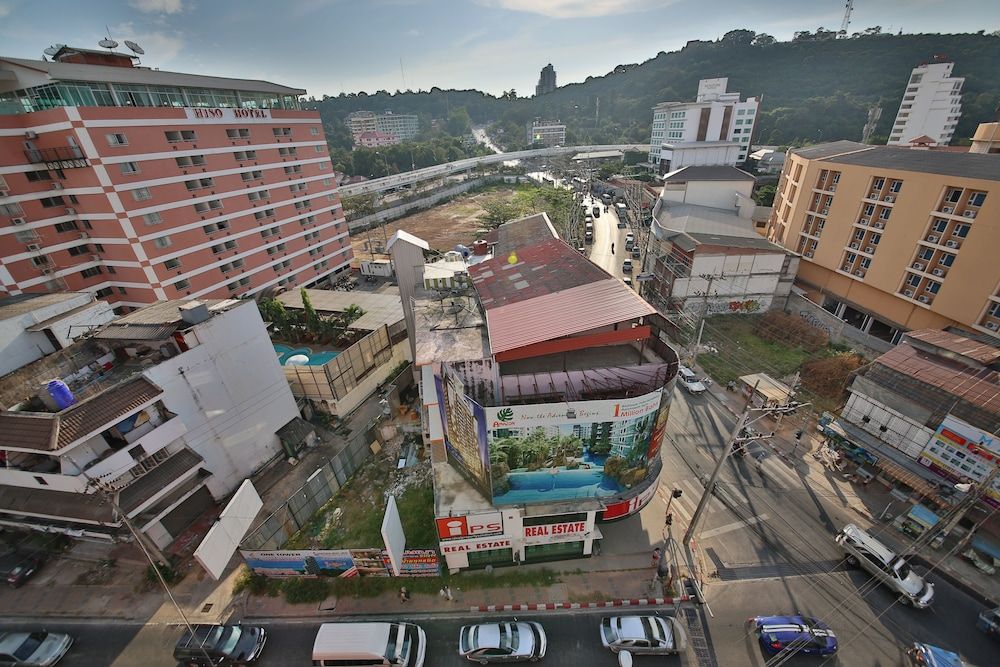 undefined The Sun Xclusive 5