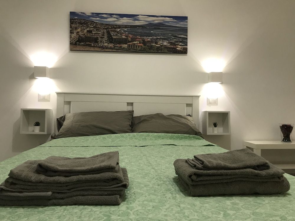 undefined Mellos B&B 2
