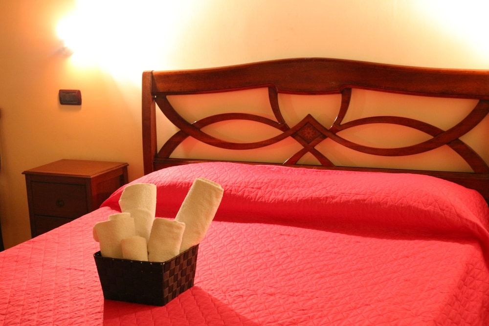 Villetta Capodimonte Guest House Standard Double Room 3