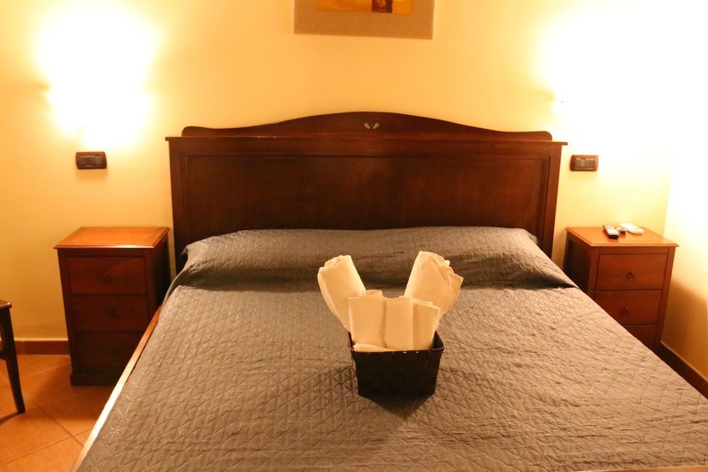 Villetta Capodimonte Guest House Basic Double or Twin Room, Non Smoking