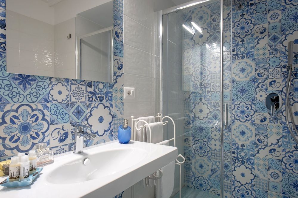 Regina Elena Double Room, Sea View 9