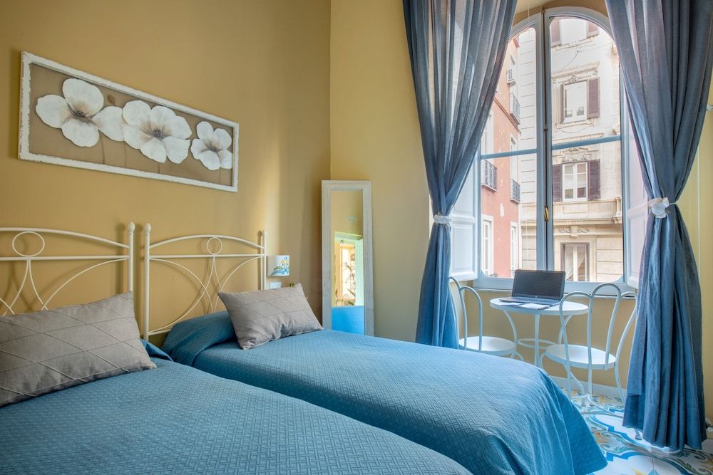 undefined Regina Elena 8