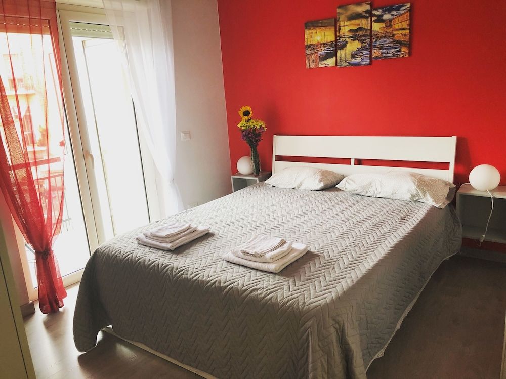 undefined EasyHomeinNaples