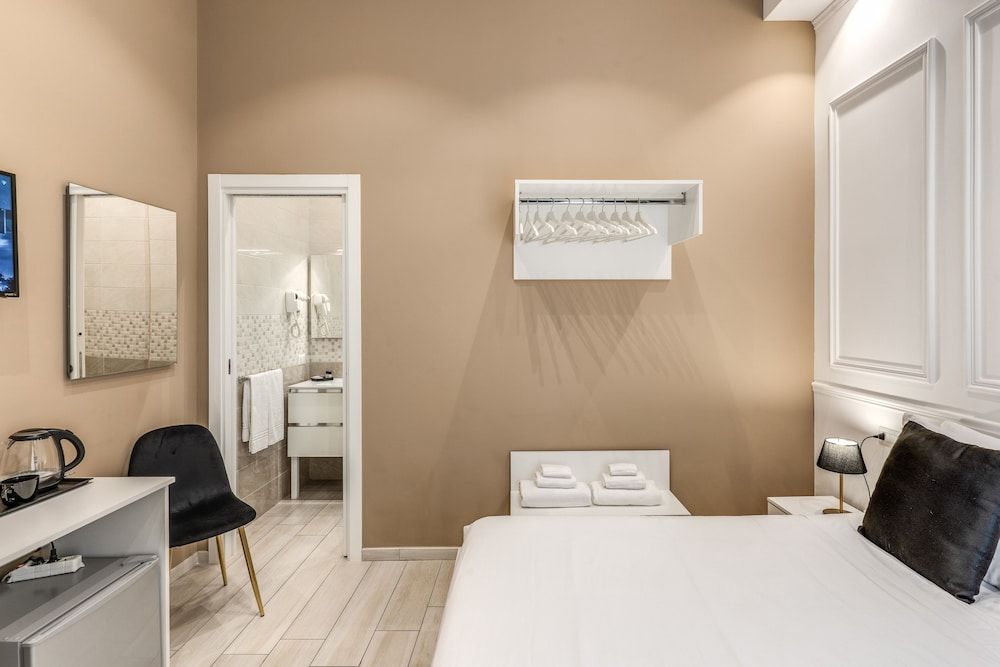 RAGGIO DI SOLE - ATAROOMS Collection Basic Room, 1 Queen Bed 6